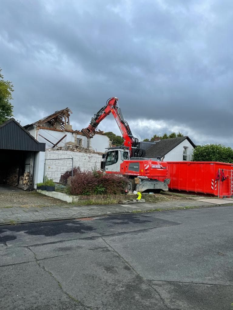 Salman GmbH Abbruch, Straßen- und Tiefbau, Baustoffe