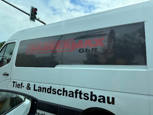BAGGERMAX - Tiefbau & Galabau — Kundenfoto